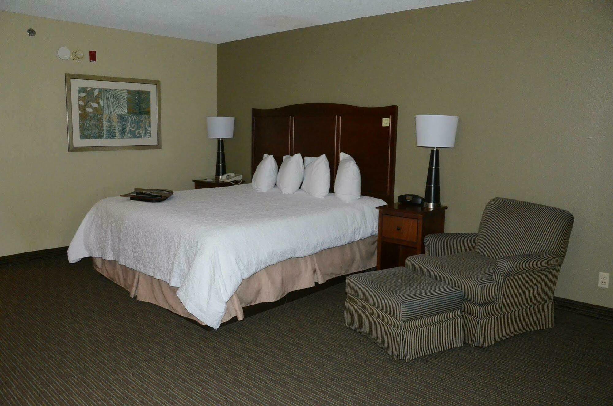 Hampton Inn อาบิงดอน ภายนอก รูปภาพ